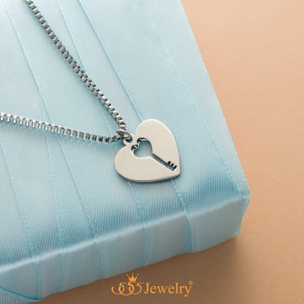 555Jewelry Womens Stainless Steel Love Cute Heart Lock Key Pendant Necklace